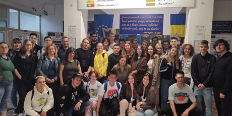 Powiększ grafikę: Zespół ZSO5 Erasmus +"SV STEM EH"  w Craiova , w Rumunii w dniach: 30 maja - 3 czerwca 2022r. 